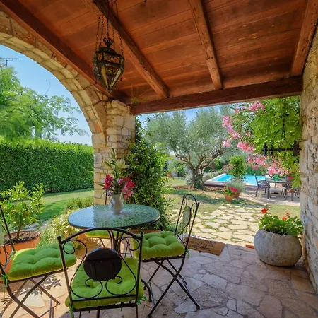 Rossa With Jacuzzi And Pool In Porec * Rosini