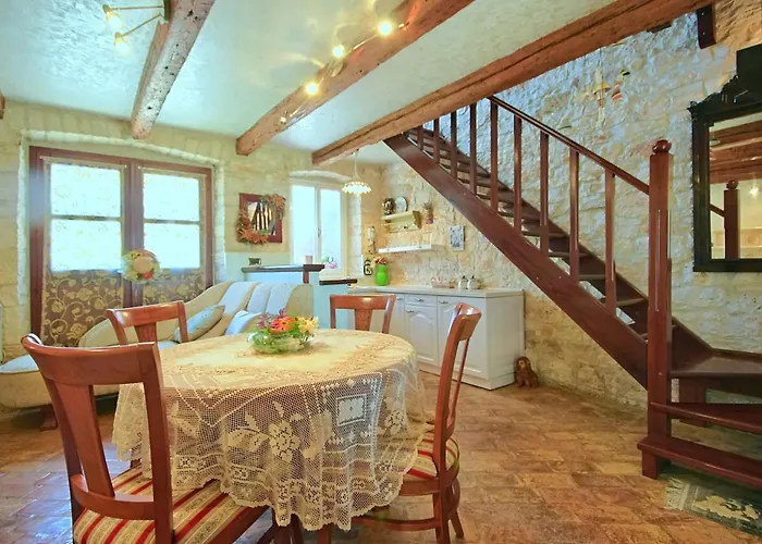 Rossa With Jacuzzi And Pool In Porec Vila Rosini