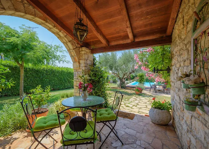 Rossa With Jacuzzi And Pool In Porec * Rosini