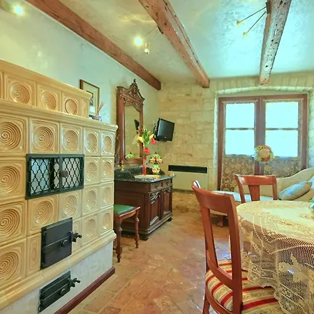 Villa Rossa With Jacuzzi And Pool In Porec *