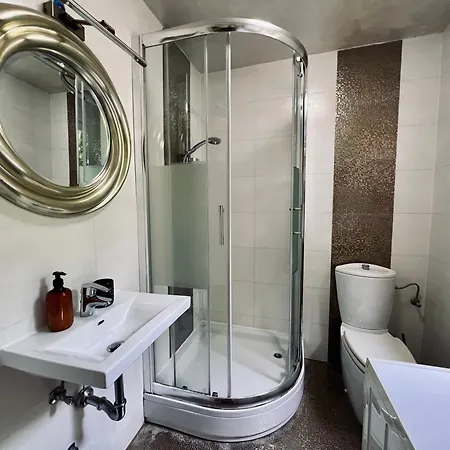 Вилла Rossa With Jacuzzi And Pool In Porec *