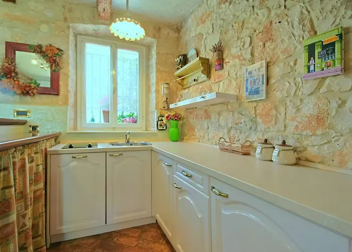 Villa Rossa With Jacuzzi And Pool In Porec *